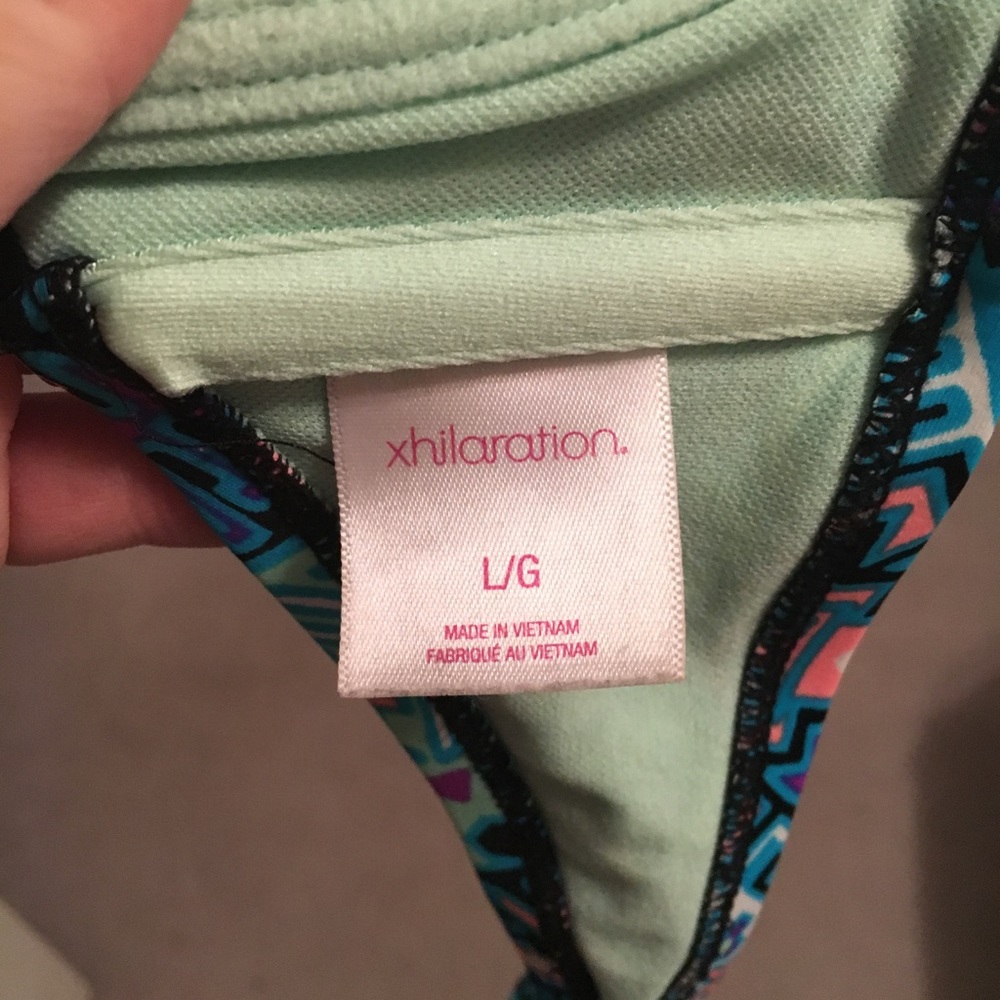 Patterned bathing suit top - Picture 3 of 3
